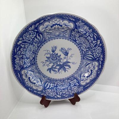 LOT 53: Beautiful Blue and White Collection - Art Glass, Miniatures, Spode, Delft, Wedgwood, Collector Plates and More