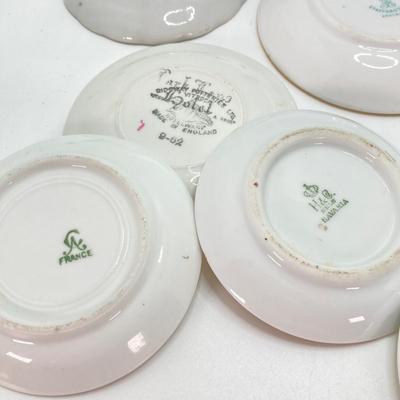 LOT 55: Gorgeous Painted Royal Worchester England 1094 Ra. No. 29115 Pitcher, Tea Bag Strainers and Holders