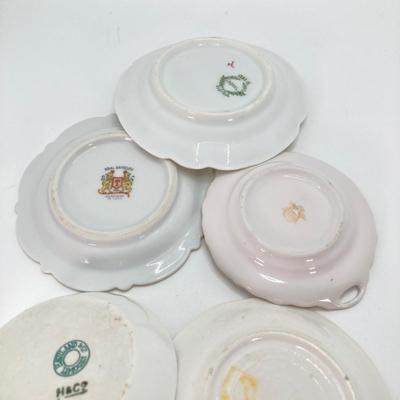 LOT 55: Gorgeous Painted Royal Worchester England 1094 Ra. No. 29115 Pitcher, Tea Bag Strainers and Holders