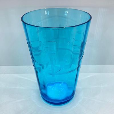 LOT 57: Beautiful Blue Glass Vase, Drinking Glasses with Pink Depression Glass Dish with Handles