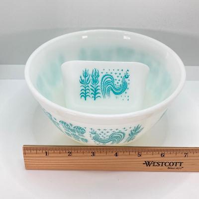 LOT 58: Vintage Pyrex Bowls (Butterprint) / Refrigerator Dishes with Lids Collection with Vintage Cookbooks