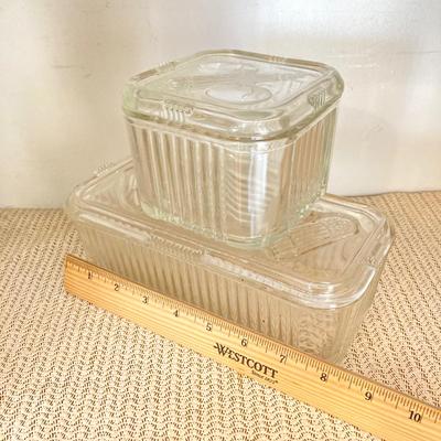 LOT 61: Vintage Pryrex Refrigerator Dishes with Lids, Limoges Small Plates, Better Homes and Gardens Cookbooks and More