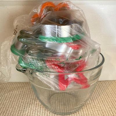 LOT 63: Vintage Baking Collection - Pampered Chef Bowl Hamilton Mixer, Cookie Cutters, Hershey's Recipe Book, "Dreamy Dessert...