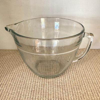 LOT 63: Vintage Baking Collection - Pampered Chef Bowl Hamilton Mixer, Cookie Cutters, Hershey's Recipe Book, "Dreamy Dessert...