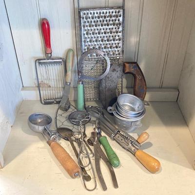 LOT 67: Vintage / Antique Kitchen Gadgets - Have a Happy Day Whirley Industries Cow, Dairy Bottles, Utensils, Glass Containers and More