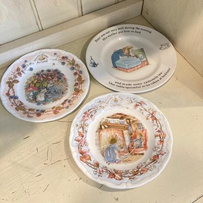 LOT 68: Sweet Children's Kitchen Bake / Play Collection - Doll-E-Toys Pink Cup, Worthmore Aluminum Cup Cake Baking Tray, Plates,