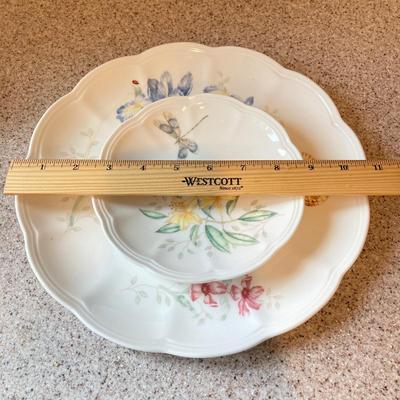 LOT 72: Lenox Collection - Butterfly Meadow, Charleston, Poppies on Blue, Strawberry and More