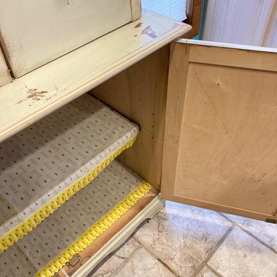 LOT 76: Vintage Farmhouse Style Hutch / Kitchen Hoosier Cabinet