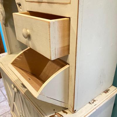 LOT 76: Vintage Farmhouse Style Hutch / Kitchen Hoosier Cabinet