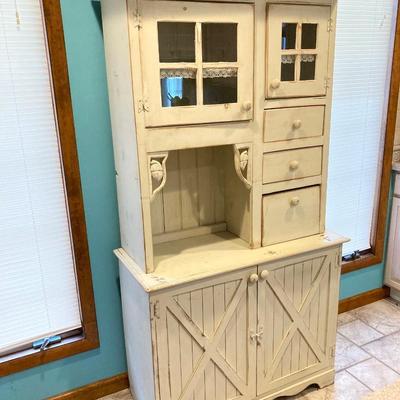 LOT 76: Vintage Farmhouse Style Hutch / Kitchen Hoosier Cabinet