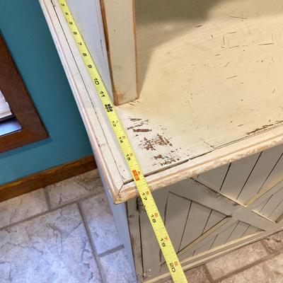 LOT 76: Vintage Farmhouse Style Hutch / Kitchen Hoosier Cabinet