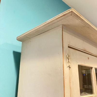 LOT 76: Vintage Farmhouse Style Hutch / Kitchen Hoosier Cabinet