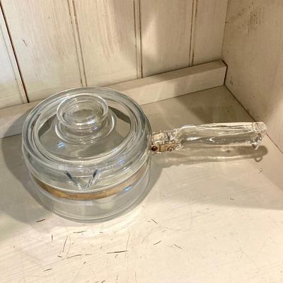 LOT 79: Vintage Pyrex Flame Ware Cookware