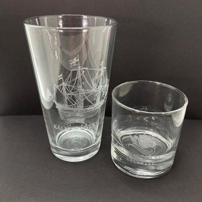 LOT 81: Vintage Party-Lite Winding Lane by Susan Winget, Reader's Digest Small Houses, Yankee Candles / Tea Light Holders, Nautica...