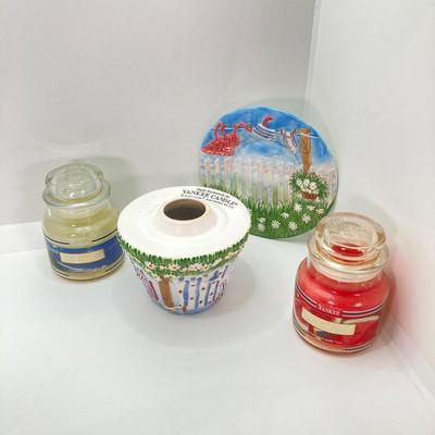 LOT 81: Vintage Party-Lite Winding Lane by Susan Winget, Reader's Digest Small Houses, Yankee Candles / Tea Light Holders, Nautica...