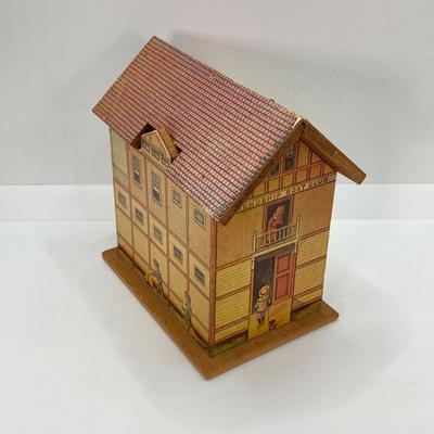 LOT 81: Vintage Party-Lite Winding Lane by Susan Winget, Reader's Digest Small Houses, Yankee Candles / Tea Light Holders, Nautica...