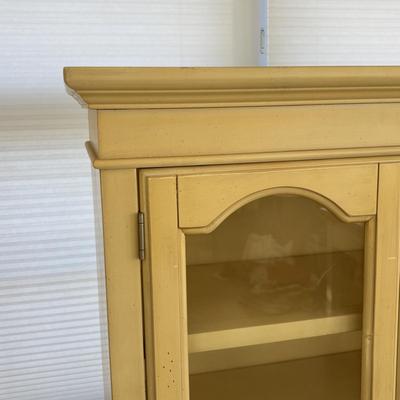 LOT 82: Farmhouse Style Curio Cabinet/Bookcase