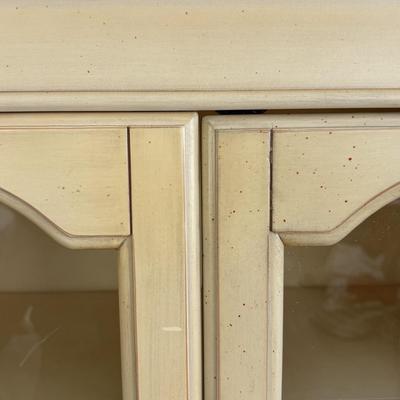 LOT 82: Farmhouse Style Curio Cabinet/Bookcase