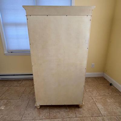 LOT 82: Farmhouse Style Curio Cabinet/Bookcase