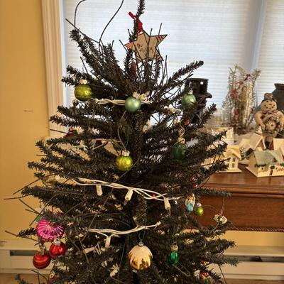 LOT 88: Antique North Bros Cast Iron Christmas Tree Stand, Holiday Home Decor, 3ft Decorated Tree