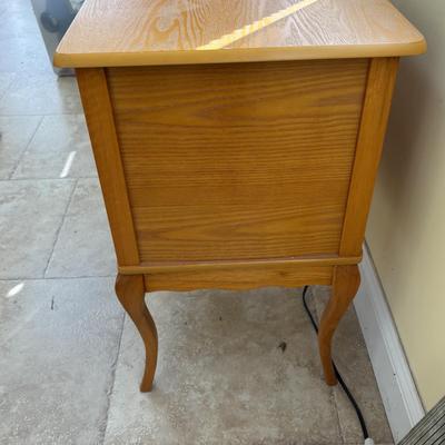 LOT 92: Home Decor Collection: Accent Table w/Storage, Shabby Chic Lamp, Floral Wall Art, Inspirational Butterfly Wall Art