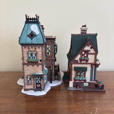 LOT 96 Dept 56: Dickens Village & Christmas in the City