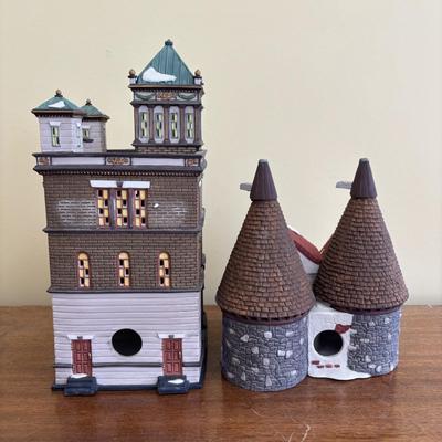 LOT 97: Dept 56: Christmas in the City Series, Dickens Village Series & First Edition Season Bay 1998