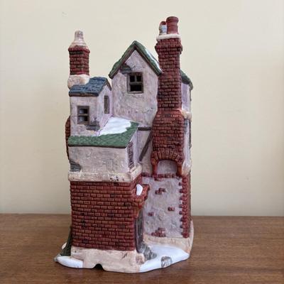 LOT 98: Dept 56 Accessories, Charles Dickens Series Childe Ponde, Cratchit's Corner