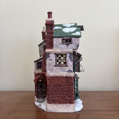 LOT 98: Dept 56 Accessories, Charles Dickens Series Childe Ponde, Cratchit's Corner
