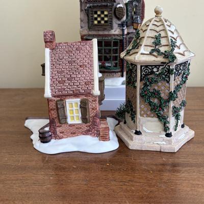 LOT 98: Dept 56 Accessories, Charles Dickens Series Childe Ponde, Cratchit's Corner