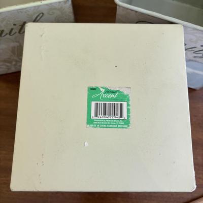 LOT 101: Bath Time Home Decor & More: Elephant Figures, Wall Art, Square Metal Storage Bin, Thirty-One Mini Caddy