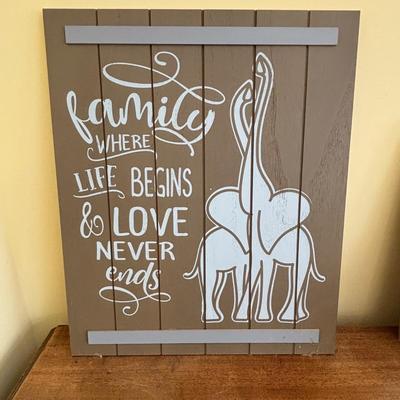 LOT 101: Bath Time Home Decor & More: Elephant Figures, Wall Art, Square Metal Storage Bin, Thirty-One Mini Caddy