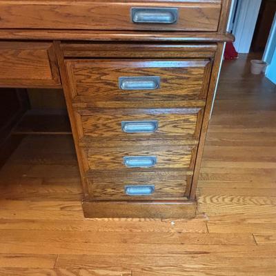 LOT 103: Rolltop Style Computer Desk w/Key