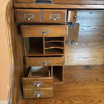 LOT 103: Rolltop Style Computer Desk w/Key