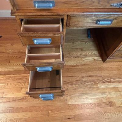 LOT 103: Rolltop Style Computer Desk w/Key