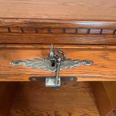 LOT 103: Rolltop Style Computer Desk w/Key