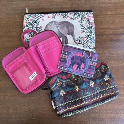 LOT 105: Home Decor Storage Boxes in Various Sizes & Shapes, DSW Foldable Trunk Organizer & More