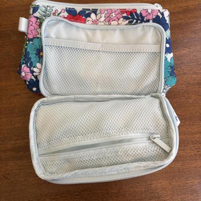 LOT 107: Vera Bradley Tote, Compact Organizer, Note Pads along with Simply Southern ID Wallet & Wristlet