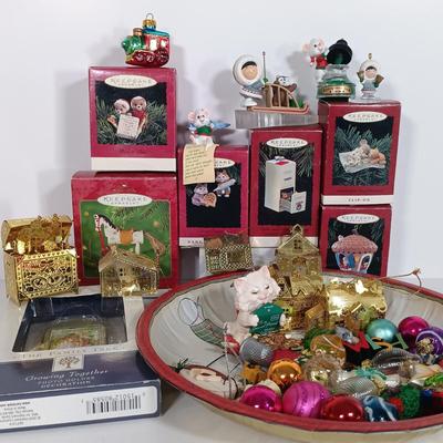 LOT 113: Hallmark Christmas Ornaments with a Collection of Miniature Ornaments & Gold-Tone Metal House Ornaments