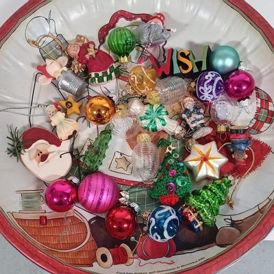 LOT 113: Hallmark Christmas Ornaments with a Collection of Miniature Ornaments & Gold-Tone Metal House Ornaments