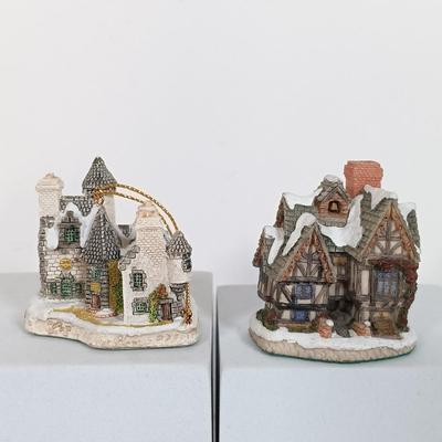 LOT 114: Department 56, David Winter and Hallmark House Ornaments