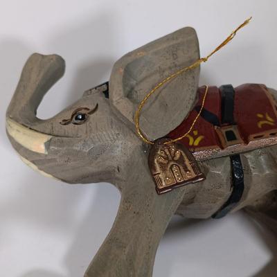 LOT 116: Elephant Themed Ornaments and Home Decor