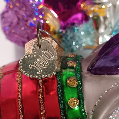 LOT 116: Elephant Themed Ornaments and Home Decor