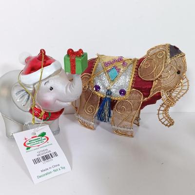LOT 116: Elephant Themed Ornaments and Home Decor