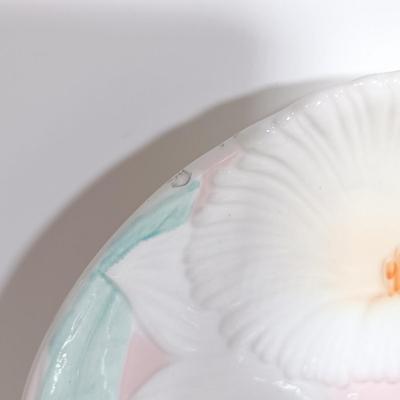 LOT 117: Fitz and Floyd Fauna and Flora Plate, Arabia Finland Floral Plates, Pendelfin Stonecraft & More