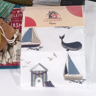 LOT 120: Collection of New / Old Stock Kitchen and Home Decor