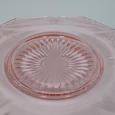 LOT 123: Pink Depression Glass Plates, Pitcher, Glasses & Handled Serving Dish