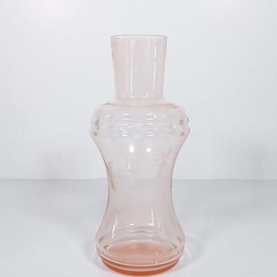 LOT 123: Pink Depression Glass Plates, Pitcher, Glasses & Handled Serving Dish