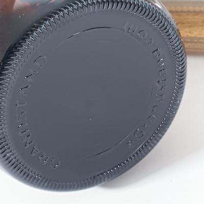 LOT 124: Nautical Themed Decor