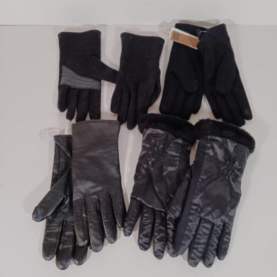 LOT 125: New with Tags Socks with a Collection of Home Goods